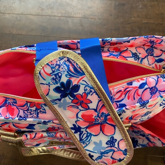 Lilly Pulitzer Floral Beach tote - Picture 8 of 12